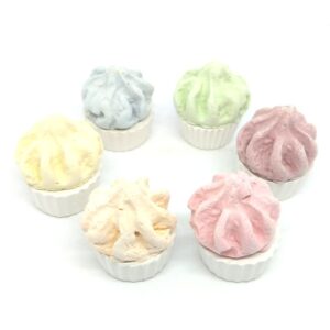 Mini cupcake anyagában festett gipszből több színben 1 db