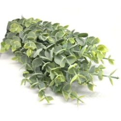 muanyag-hamvas-zold-diszito-csepp-alaku-levelekkel-hobbykreativ