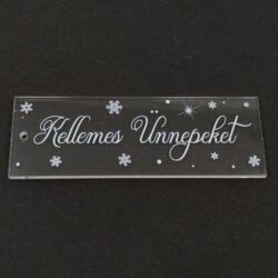 kellemes-unnepeket-furt-plexi-tabla-feher-felirattal-hobbykreativ