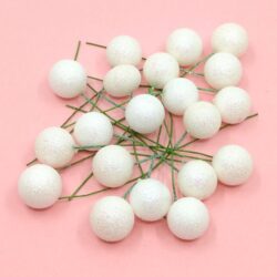 polifoam-golyok-drotszaron-feher-csillamos-15-mm-hobbykreativ