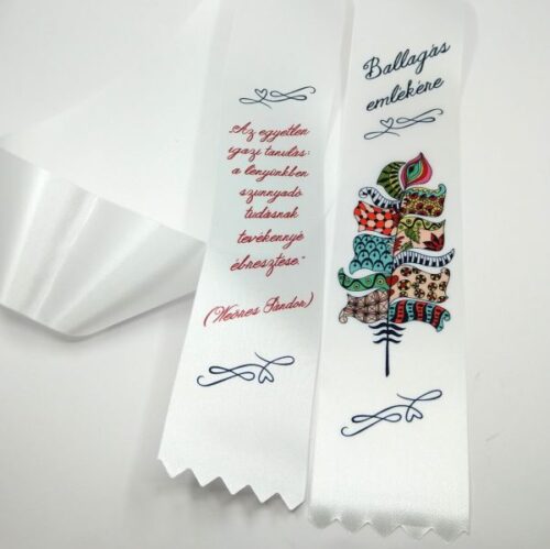 ballagasi-szalag-mintas-szines-madartollal-hobbykreativ